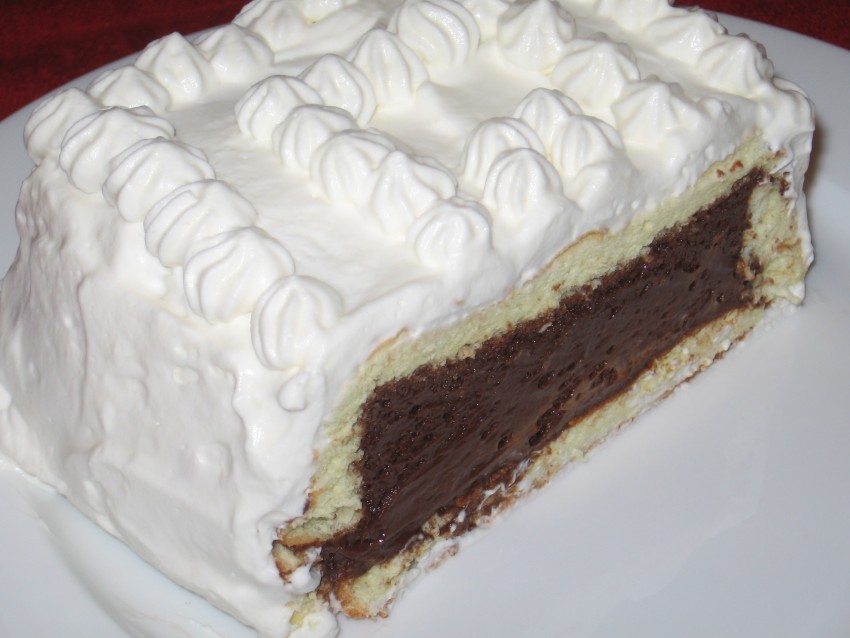 Chocolate Velvet Cake Slice