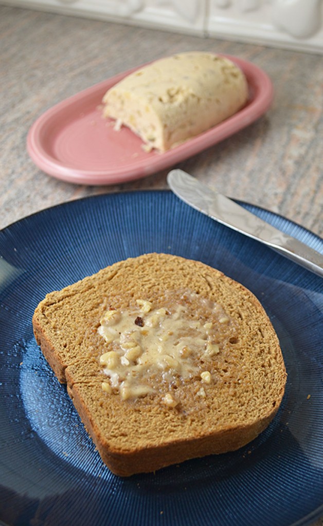 Whole Wheat Bread with Honey Nut Butter