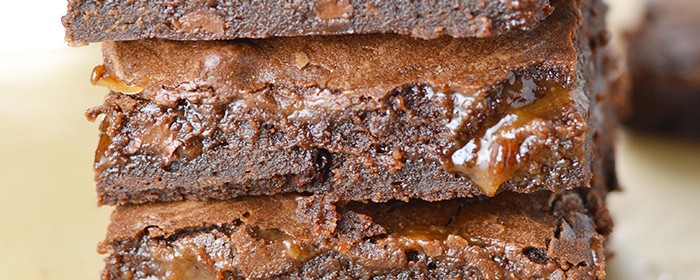 Double Layer Caramel Brownies | impeckableeats.com